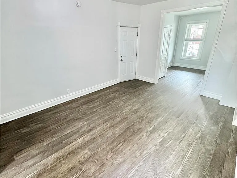 1410 W Turner St #1 — Photo 4