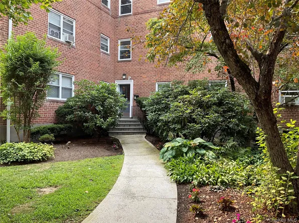 320 S Broadway #P8, Tarrytown, NY 10591