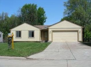 28502 Fernwood St, Inkster, MI 48141