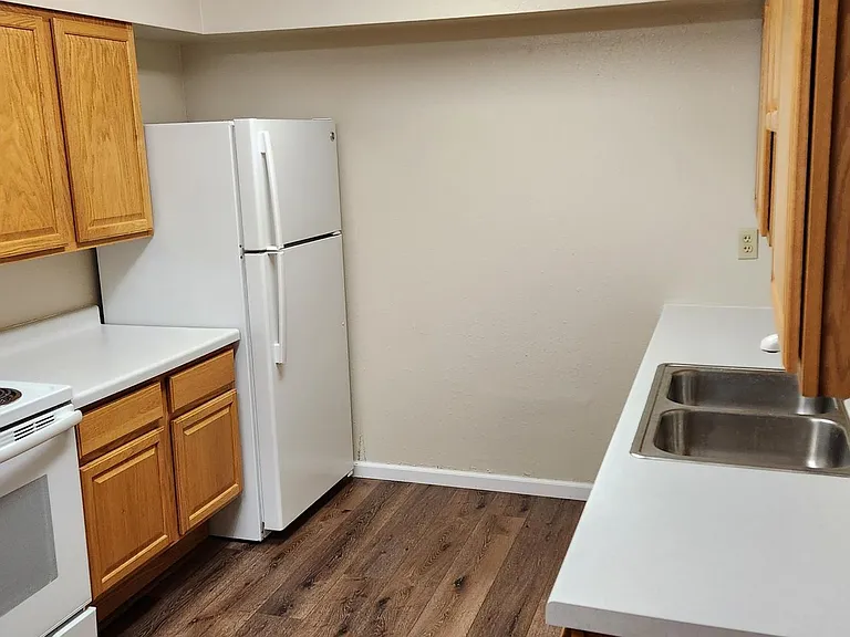 318 S Liberty Ave #5 — Photo 3