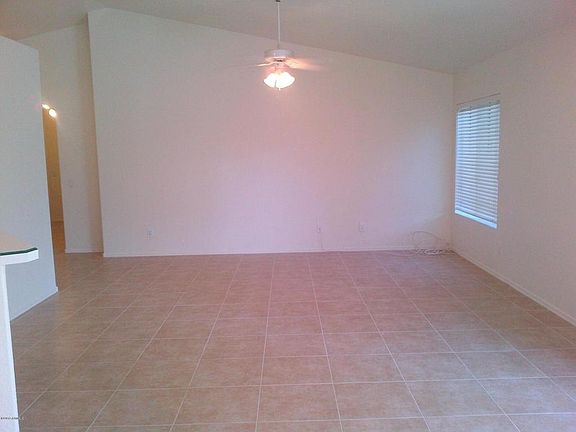 5th image of 107 W Wahalla Ln