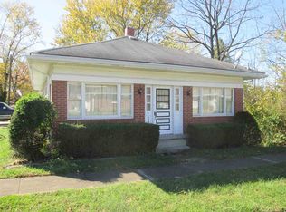 300 N 11th St, Petersburg, IN