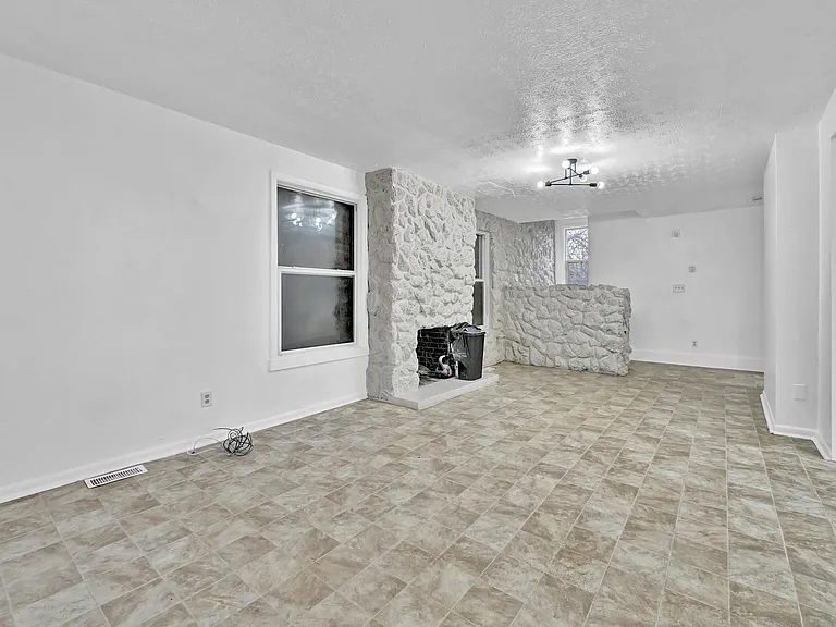 9502 Talbot Ave — Photo 10