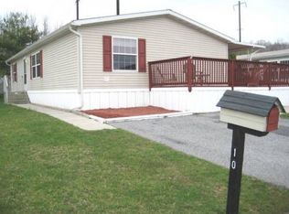 10 Tearose Dr, Middle River, MD 21220