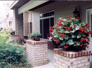 3534 S Toldt Cir #3534, Milwaukee, WI 53221