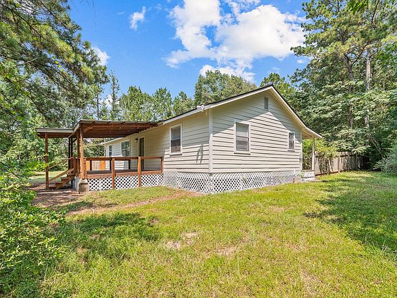 3rd image of 61 Hicks Loop W