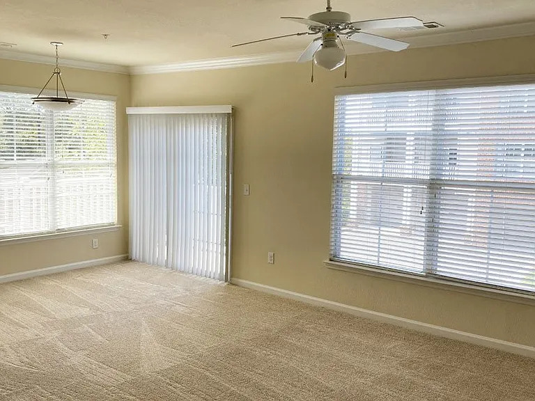 Clairmont at Hillandale — Photo 65