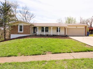 248 Braeshire Dr, Ballwin, MO