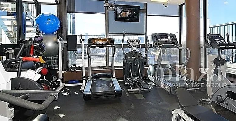 Rented by Plaza Real Estate Group | media 32