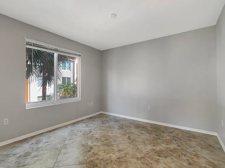 116 Villa Cir #116 — Photo 19