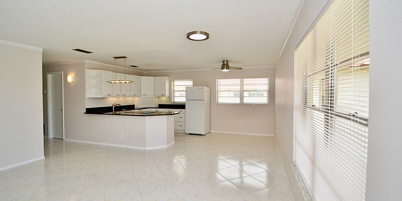 1st image of 64 Woodland Dr