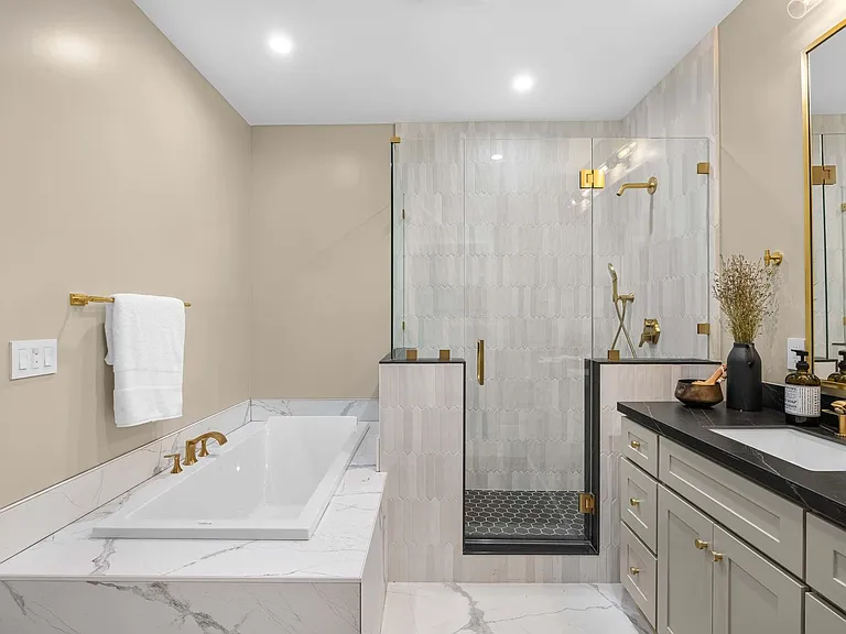 354 La Perle Ln — Photo 8