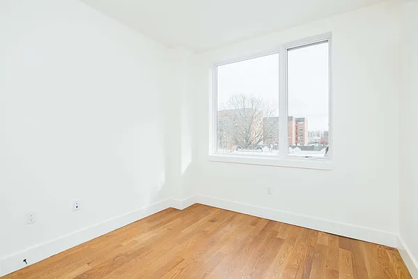 Rented by Nooklyn NYC LLC | media 28