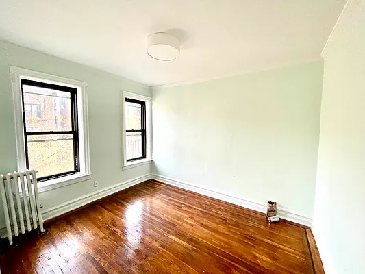 Rented by Pear NYC LLC | media 28