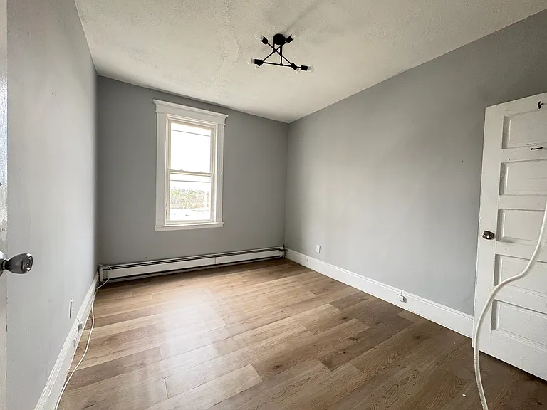 185 Avenue E #1 — Photo 2