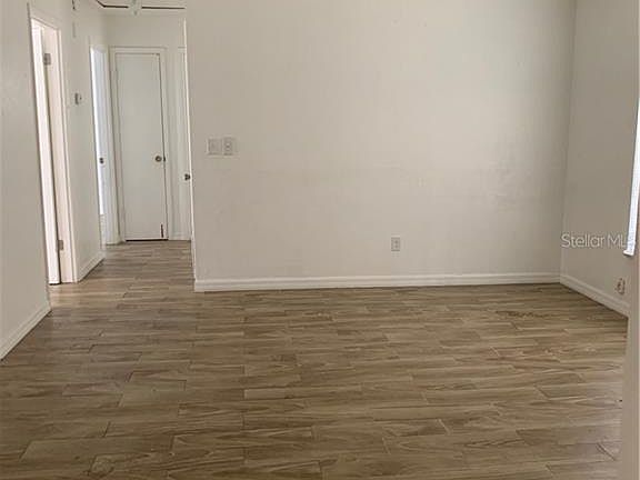 2nd image of 2200 Greenway