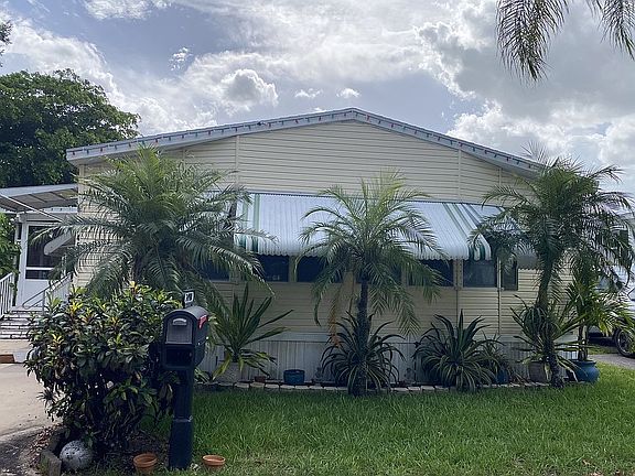 2nd image of 34980 SW 188th Ave Rd