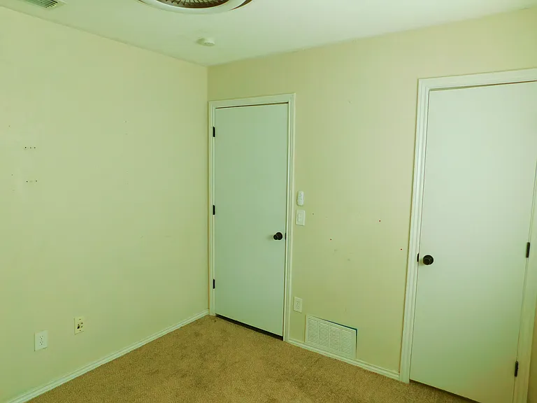 1946 Kensington Dr — Photo 14