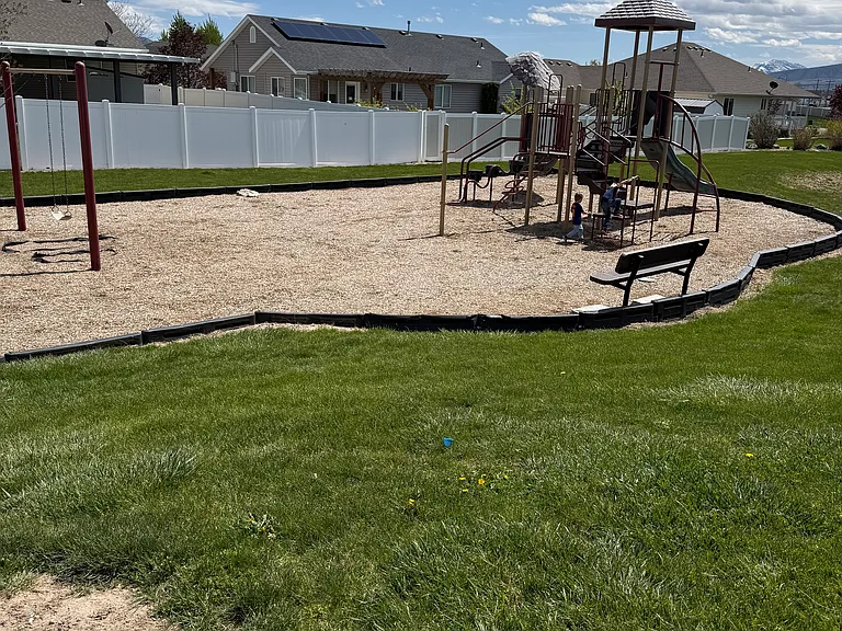 1389 Kiersten Dr — Photo 15