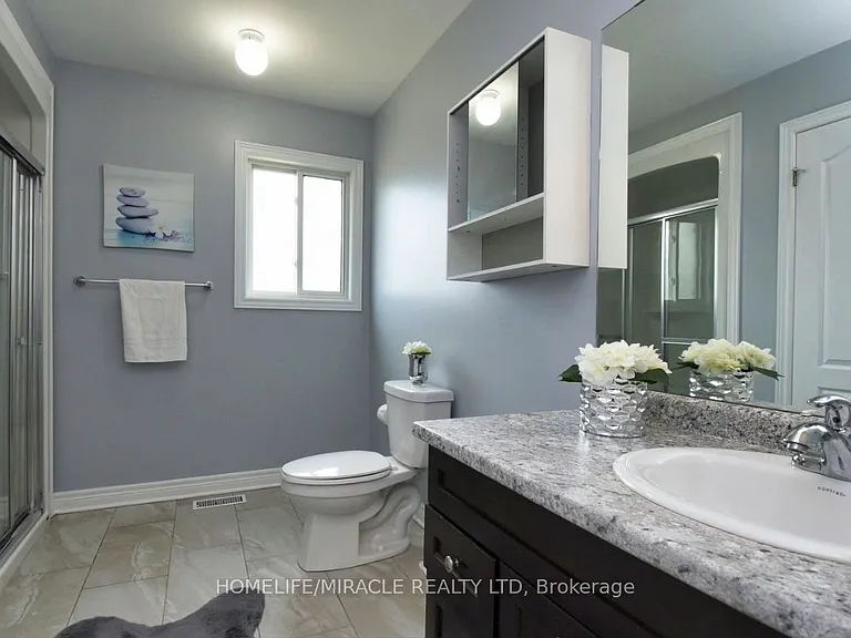 7733 Oldfield Rd #UPPER — Photo 6
