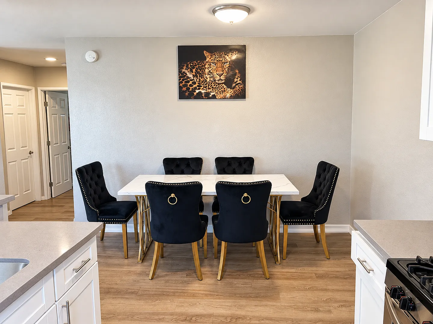 3746 Swift Ave — Photo 4