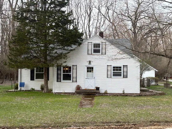 5094 Park Lake Rd, East Lansing, MI 48823