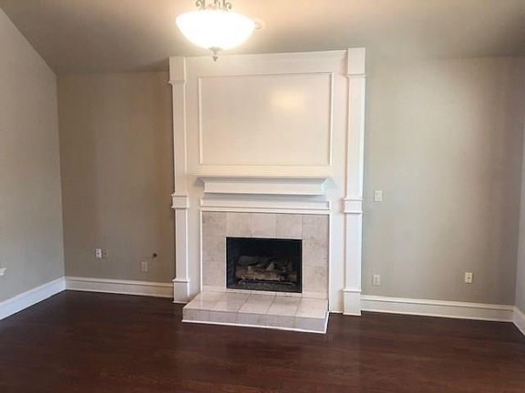 2nd image of 1602 N Hills Dr