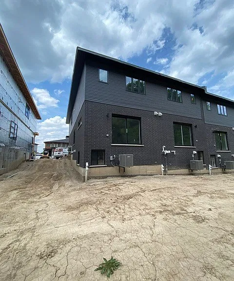 932 Robert Ferrie Dr — Photo 18