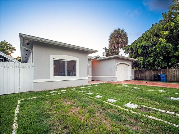 3rd image of 1335 SW 26th Ave #1335