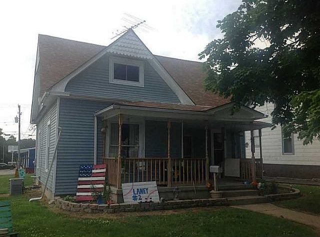 1st image of 115 E High St