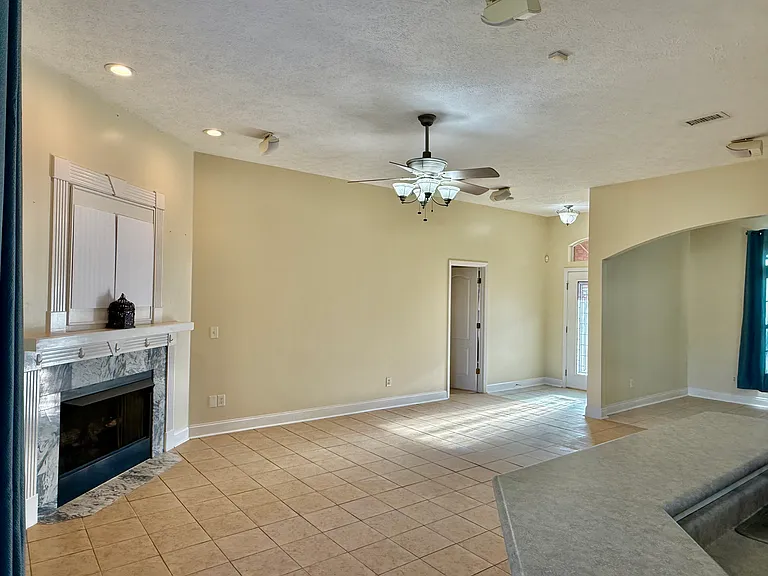 116 Landings Dr — Photo 3