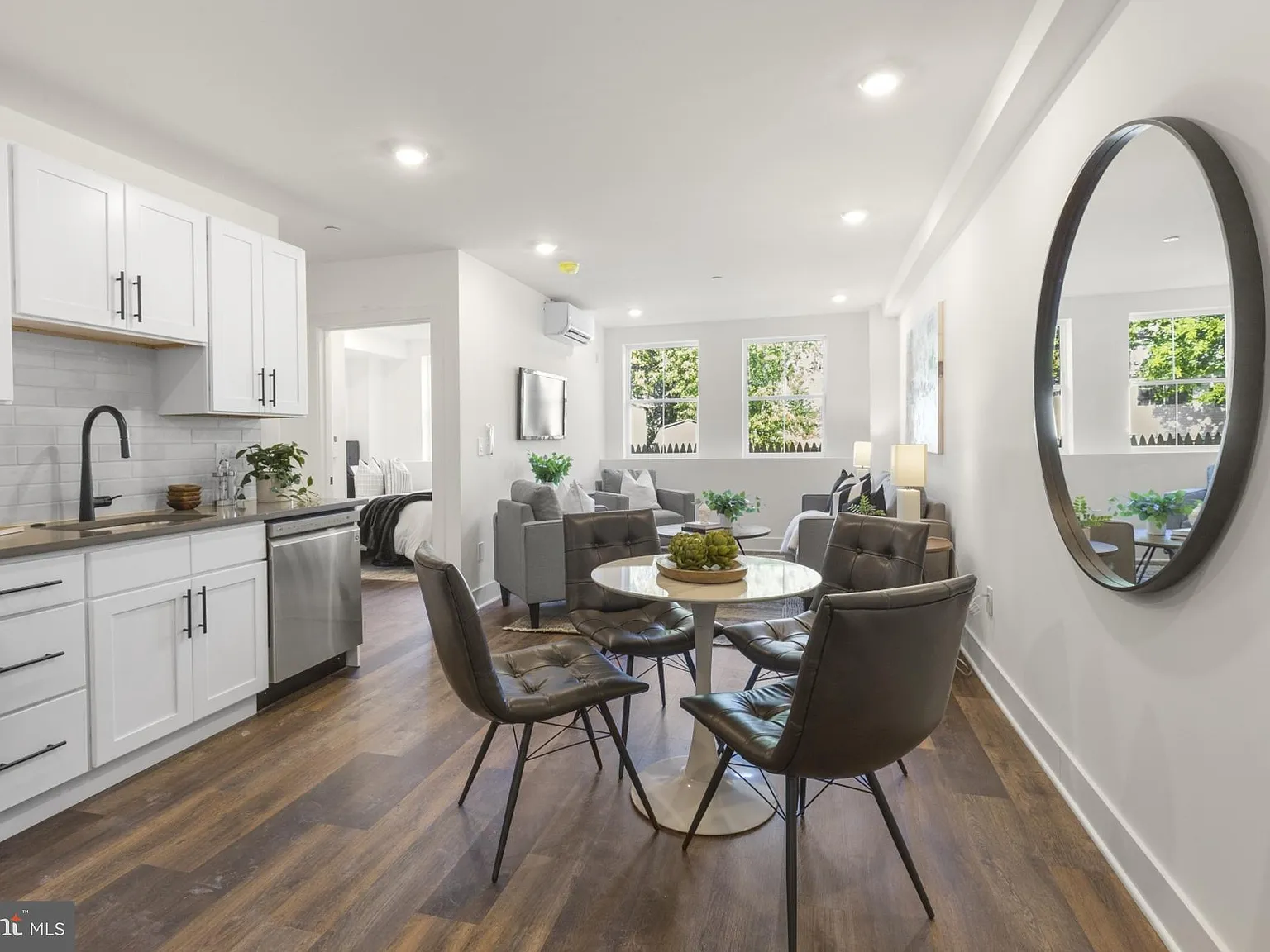 1 bed, 1.0 bath, 544 sqft, $1,395 — Photo 3
