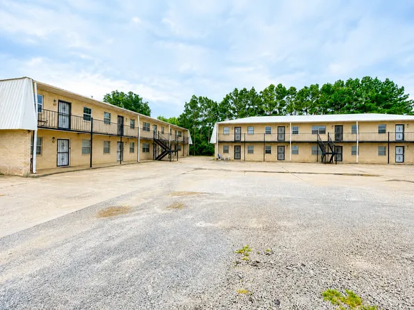 601 NW J St #6, Stigler, OK 74462