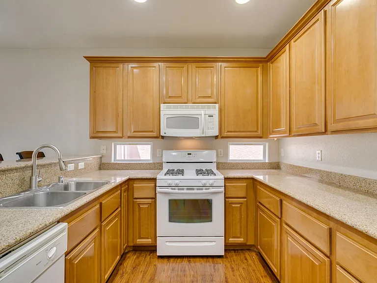 9341 Colorful Rainbow Ave — Photo 26