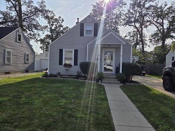 217 S Elm St