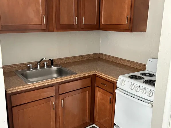 3552 Morrison Rd APT 05, Denver, CO 80219