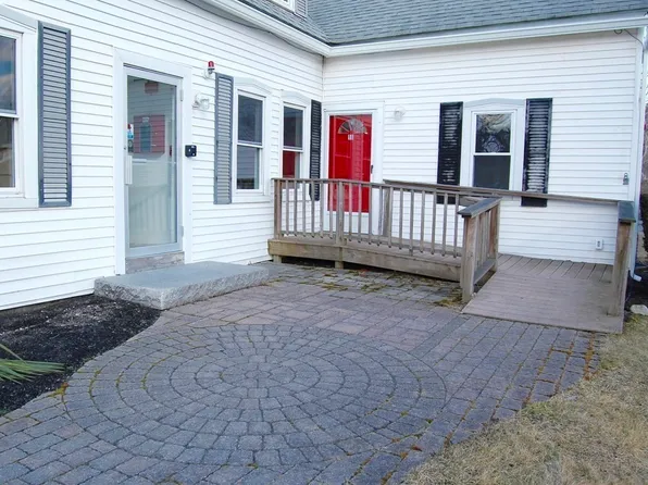 1 Tarkiln Rd, Kingston, MA 02364