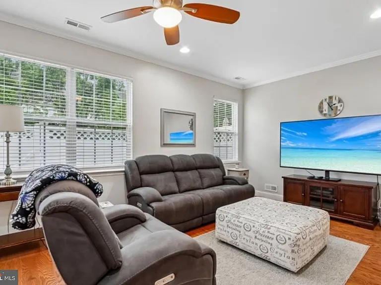 17 Miller Cir — Photo 4