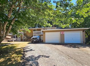 2116 National Ct SE, Salem, OR 97306