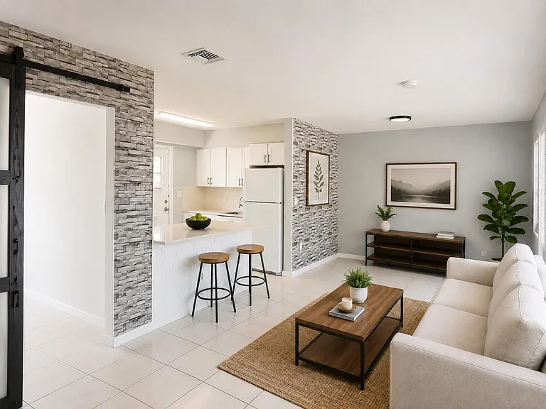 7221 Venetian St #4 — Photo 3