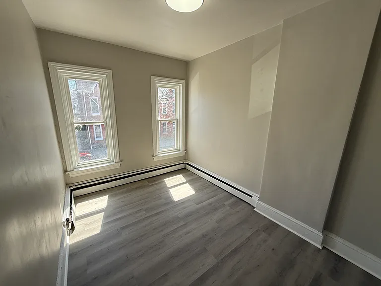 51 Walnut Street Apt 2 — Photo 23