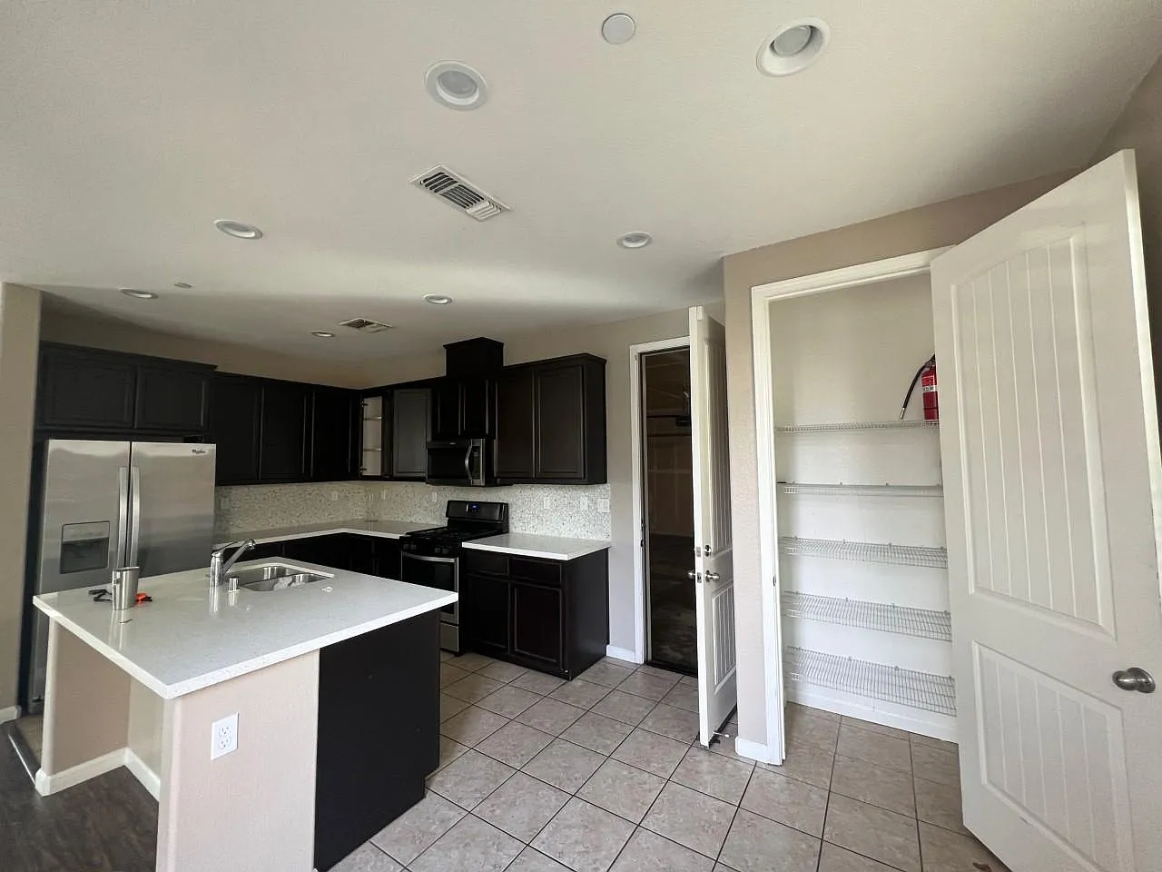 1080 Gridley Dr — Photo 2