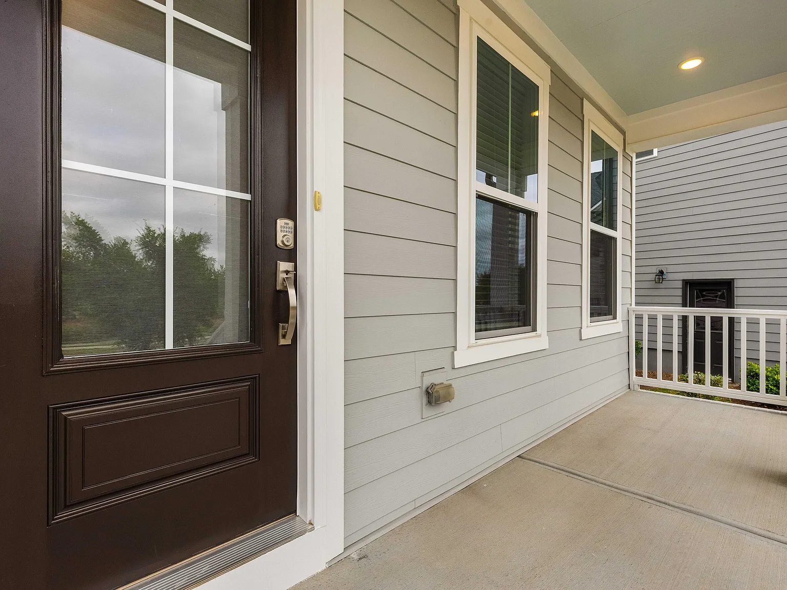 4 bed, 3.5 bath, 3105 sqft, $4,500 — Photo 3