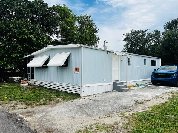 420 Mongoose Ln, North Fort Myers, FL 33917