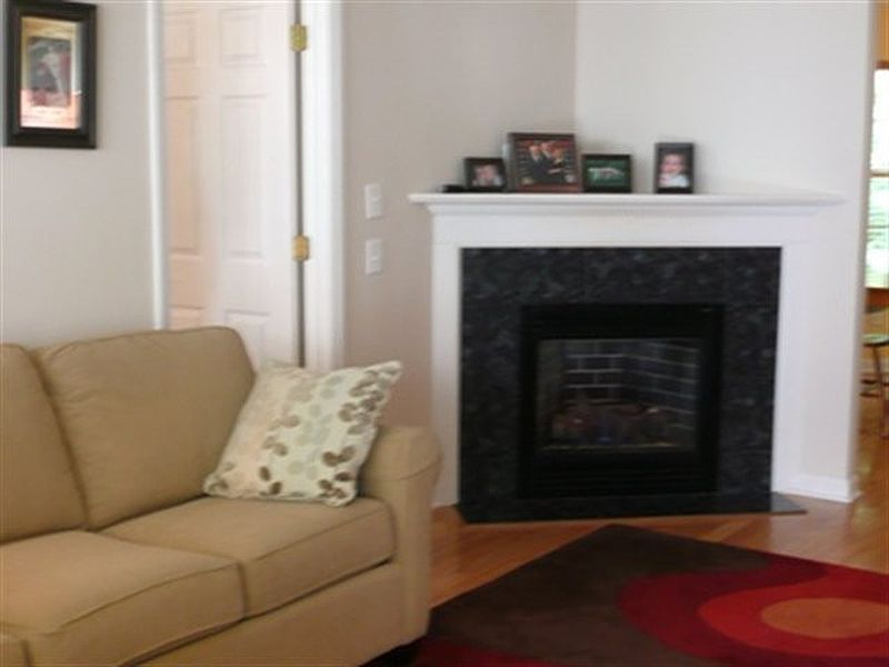 4th image of 105 MORNING GLORY Way