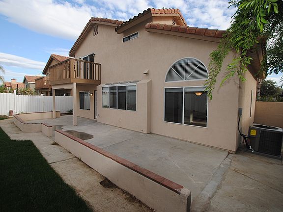 3rd image of 25834 Brodiaea Ave