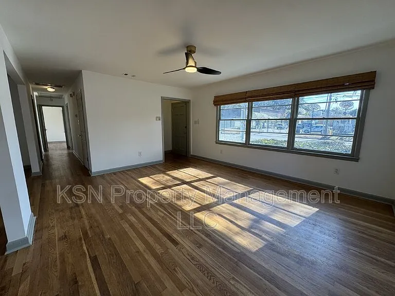 1436 E 42nd St — Photo 5