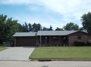 2209 Spring Br, Okmulgee, OK 74447