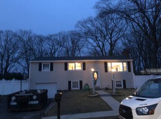 84 Monterey Dr, West Warwick, RI 02893