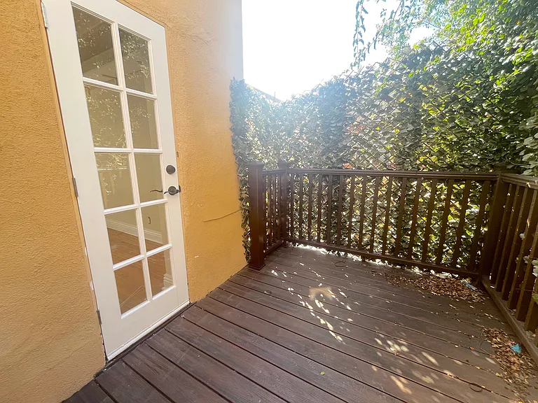 223 S Gale Dr #1/2 — Photo 16